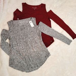 2 Hollister cold shoulder stretchy long sleeves